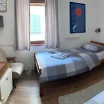 Fjaka Guest house Split