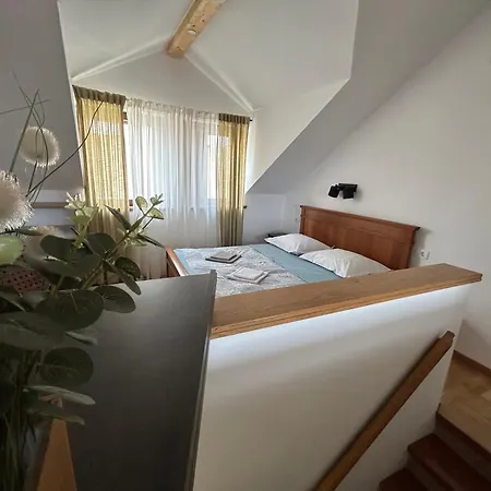 Pensjonat Fjaka 3*
