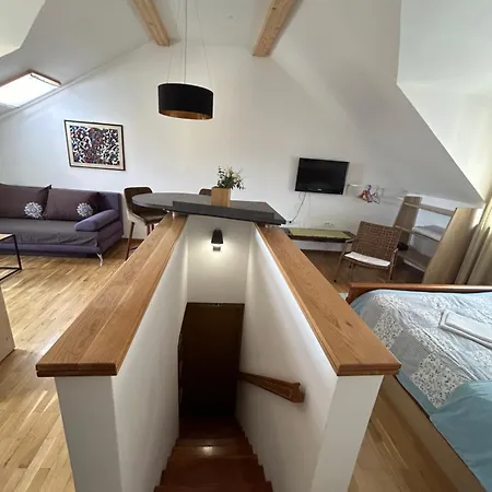 Guest house Fjaka