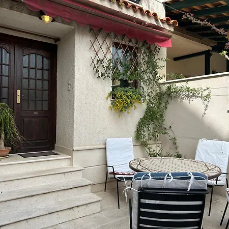 Guest house Fjaka 3*