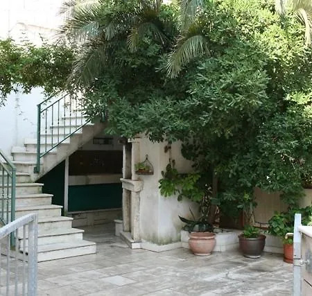 Guest house Fjaka Split