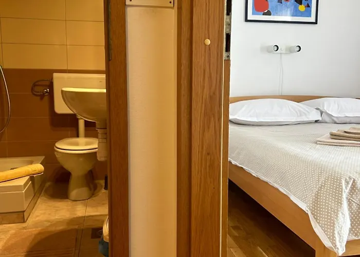 Guest house Fjaka 3*